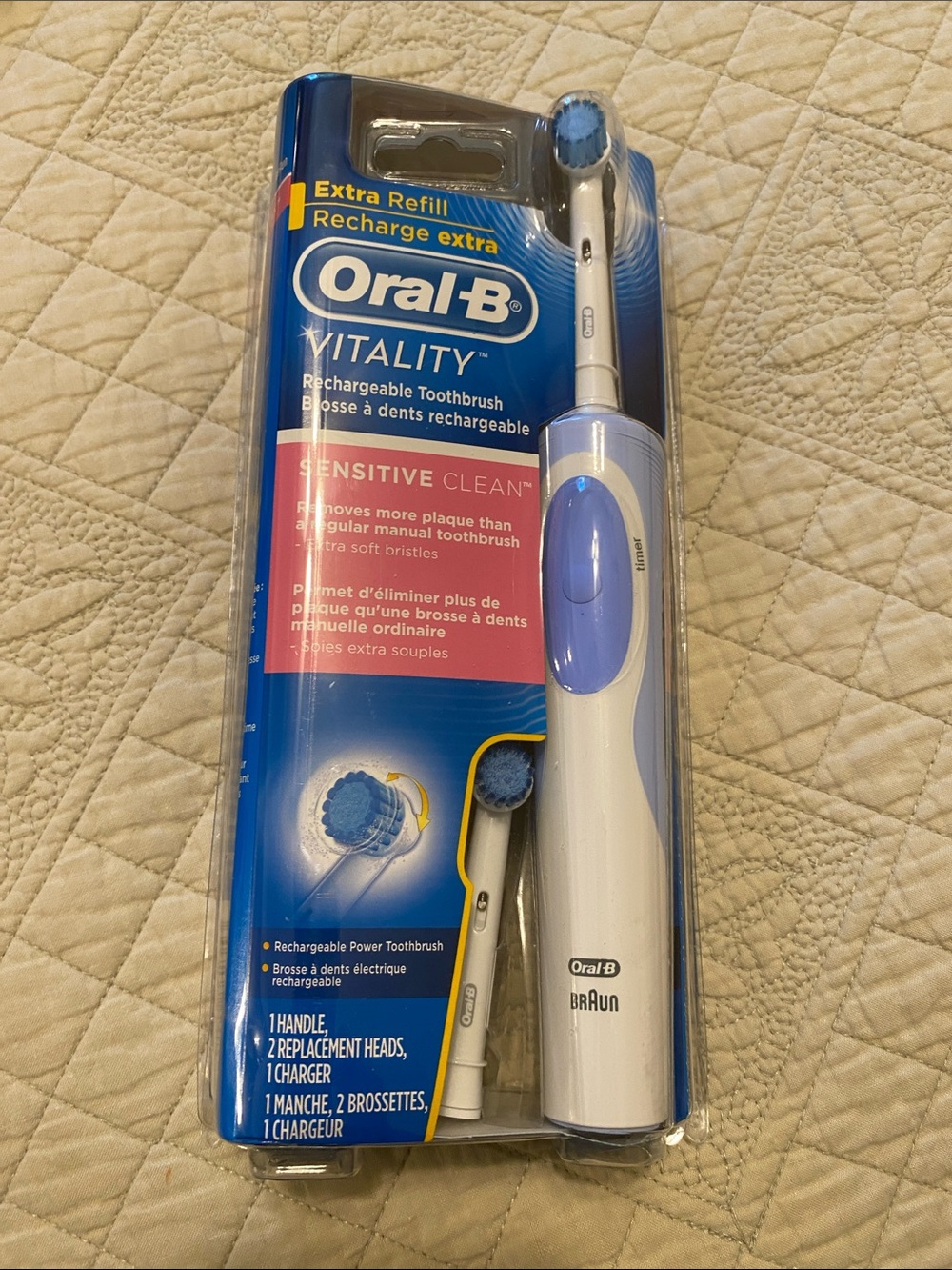 Oral-B Vitality Rechargeable Toothbrush - White & Light Blue